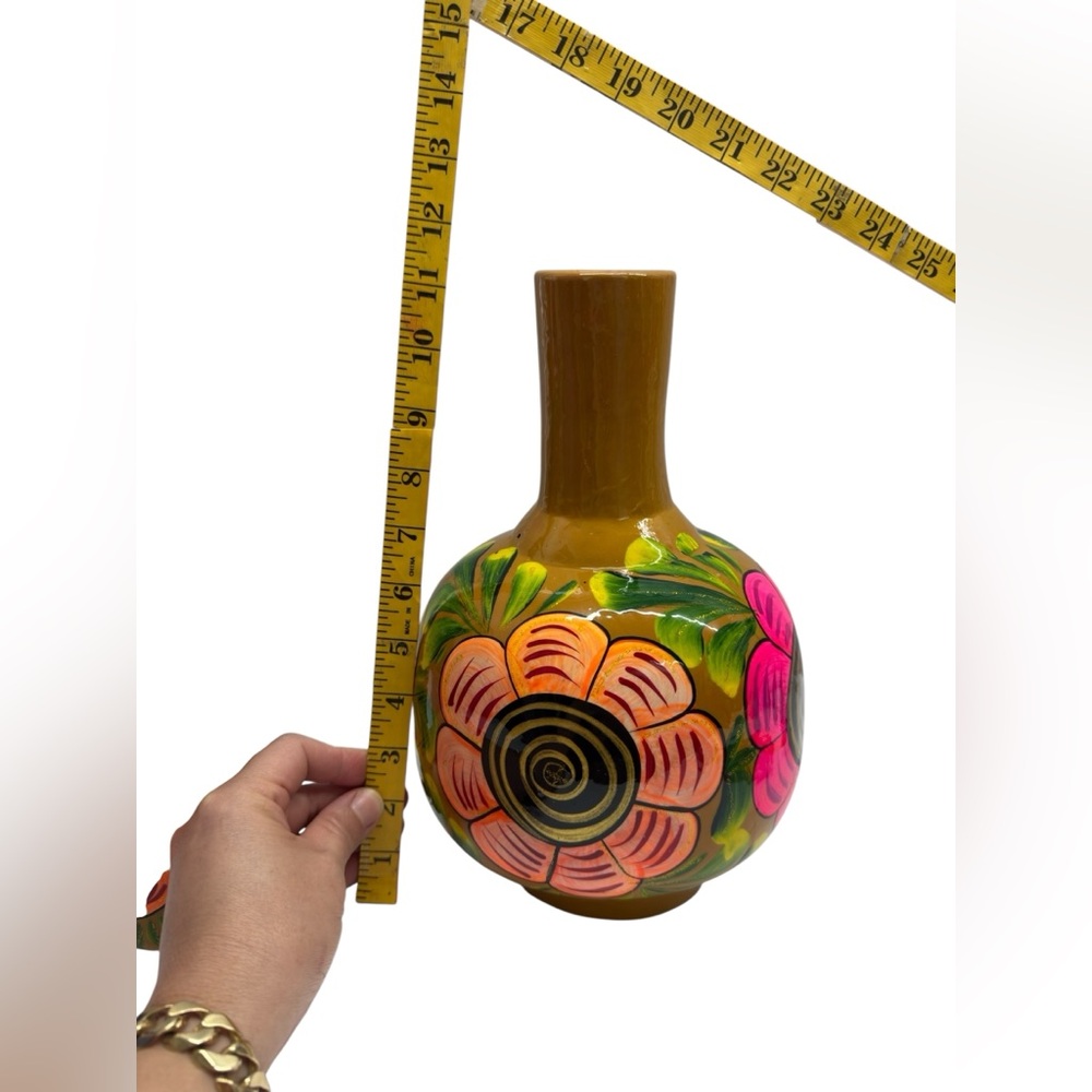 Mexican Ceramic.Hand-Painted Floral Ceramic Vase in Mustard with multicolor. - Picture 6 of 7